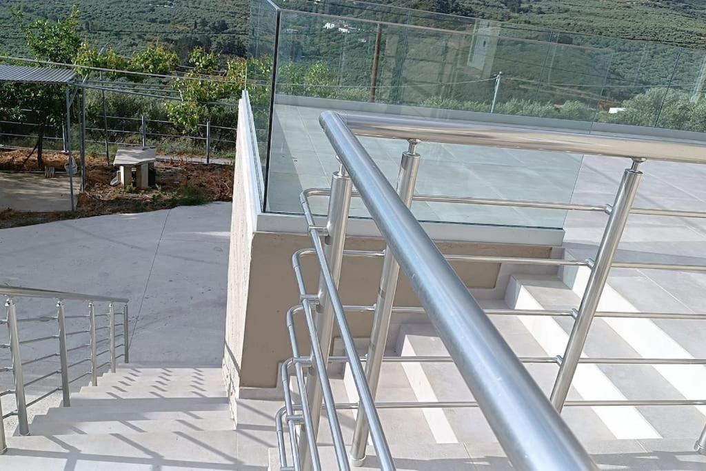 Christos Kíssamos Exterior foto
